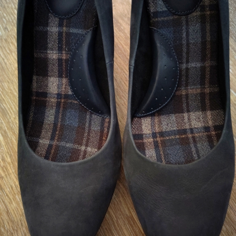Navy Blue Heel shoe